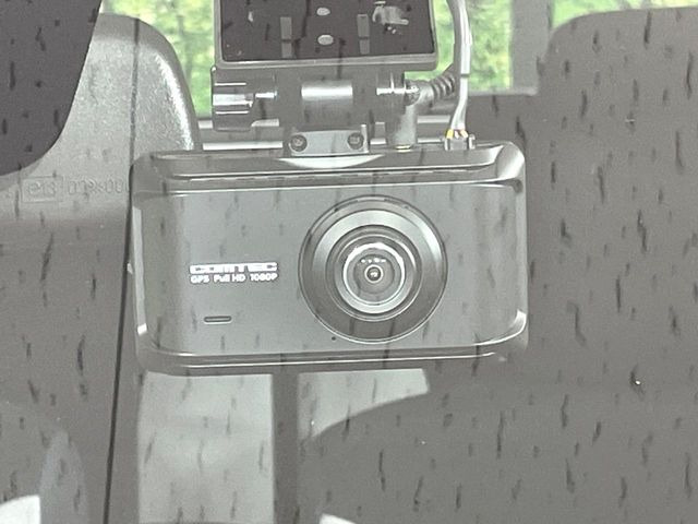 �y�h���C�u���R�[�_�[�z�h���C�u���R�[�_�[����!���s���͂������A������^�]�⎖�̂ɑ��������ہA�f���ŋL�^���A����̃��X�N�ɔ����܂��B���L�^�pSD�J�[�h�͂��q�l�����g�ł��������������K�v������܂��B