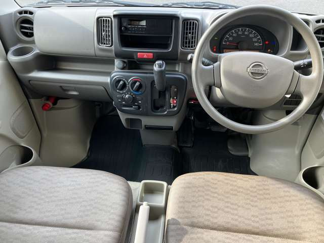 NV100クリッパーDX ハイルーフ 5AGS車