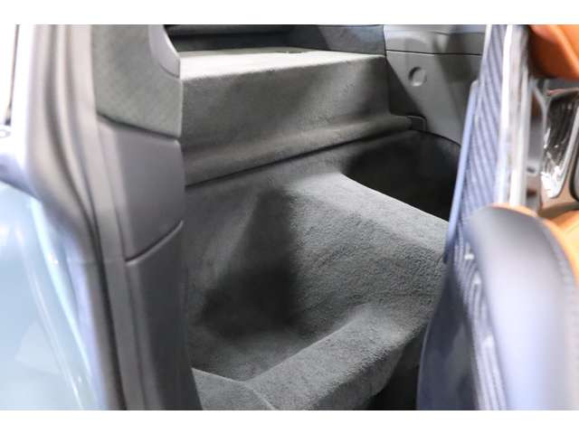 ��p�w���e�[�W �f�U�C�� �t���A�}�b�g