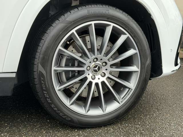 ����21�C���`�A���~�z�C�[���E�����Z�f�X���S����L�����p�[�B