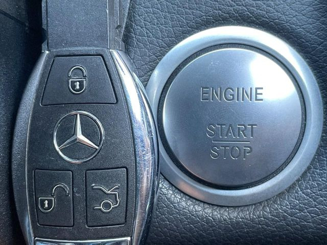 ���L�[���X�S�[(�X�}�[�g�G���g���[�@�\):�L�[���g�킸�ɉ�����G���W���n�����ł���L�[���X�S�[�B�L�[��g�ɂ��邾���Ńh�A�������ł���@�\�B�G���W���n�����{�^�������������ł��B