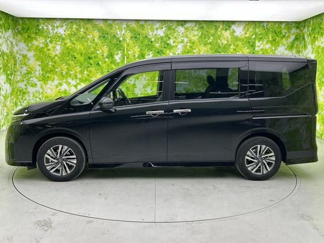 セレナ1.4 e-POWER ハイウェイスターV