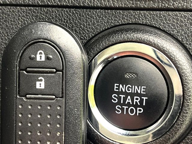 �y�L�[�t���[�V�X�e���z�J�o����|�P�b�g�ɓ��ꂽ�܂܂ł��h�A�̎{���E�������\�ȃX�}�[�g�L�[�𑕔��B�G���W���̃I���E�I�t�����J�M�����o���K�v����������Ƃ��Ă��֗��ł���