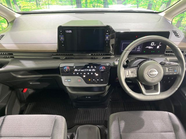 セレナ1.4 e-POWER ハイウェイスターV