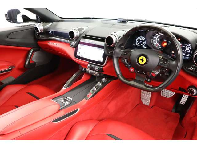 ����ȃV���[�e�B���O�u���[�N�̃f�U�C���A�������ꂽ�C���e���A�A�����ē���ł������₷�����K���B���\���Ǝ��p�����������ŗZ���������A��l�̂��߂̃O�����h�c�A���[�ł��B