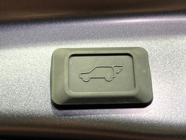 �y�p���[�o�b�N�h�A�z�X�}�[�g�L�[��^�]�Ȃ̃{�^�������������Ń��A�Q�[�g�������ŊJ���܂�!�ו��������Ă��鎞��A�����ʒu�ɂ���o�b�N�h�A��߂�ۂɕ֗��ȋ@�\�ł���