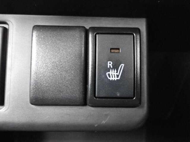 �^�]�ȃV�[�g�ɂ́A�V�[�g�q�[�^�[���t���Ă�̂ŁA���������ɂ͂��肪���������ł��B