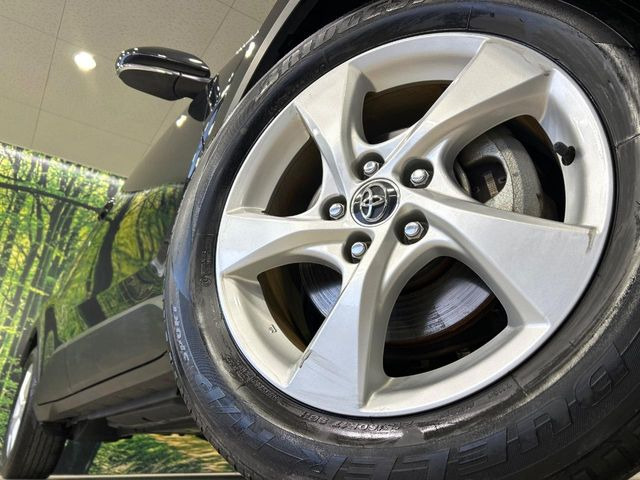 �y����17�C���`�A���~�z�C�[���z�O�ςɃ}�b�`���������A���~�z�C�[���𑕒����Ă���܂��B�e��ЊO�A���~�z�C�[����A�X�^�b�h���X�^�C�����戵�����Ă���܂��B���񂲑��k����������