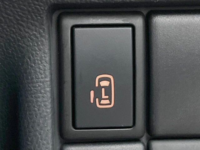 �y�p���[�X���C�h�h�A�z�X�}�[�g�L�[��^�]�Ȃ̃X�C�b�`�ŃX���C�h�h�A�̊J���\���d��������͂����ăh�A���J����K�v�������A���������q�l�ł��A�d���ו��������Ă��鎞�����N�ɊJ���߂ł��܂���