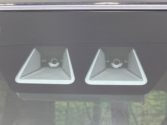 �y�X�}�[�g�A�V�X�g�z���s���ɑO���̎ԗ�����F�����A�Փ˂������Ȏ��͌x��ƃu���[�L�ŏՓˉ���Ɣ�Q�y�����A�V�X�g�B�����S�Ƀh���C�u�����y���݂��������܂��B