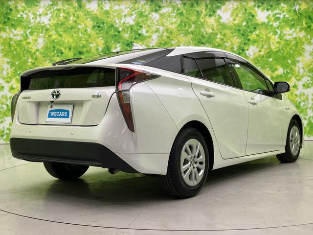 プリウス1.8 S セーフティ プラス