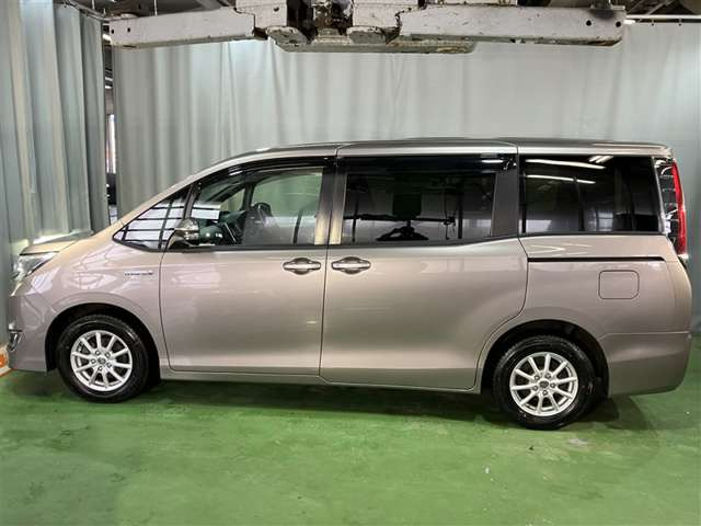 ノア1.8 ハイブリッド G