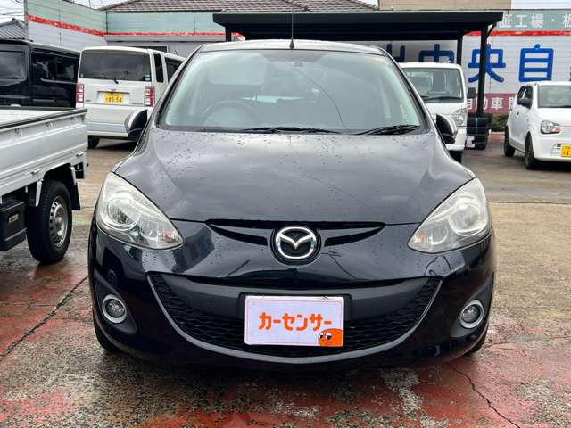 デミオ1.3 13 スカイアクティブ シューティングスター マゼンタ