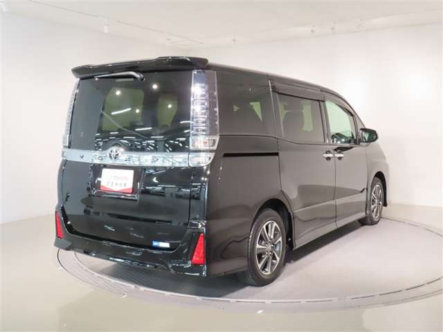 ヴォクシー2.0 ZS 煌III