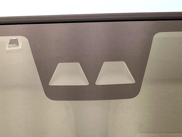 �y�X�}�[�g�A�V�X�g�z���s���ɑO���̎ԗ�����F�����A�Փ˂������Ȏ��͌x��ƃu���[�L�ŏՓˉ���Ɣ�Q�y�����A�V�X�g�B�����S�Ƀh���C�u�����y���݂��������܂��B