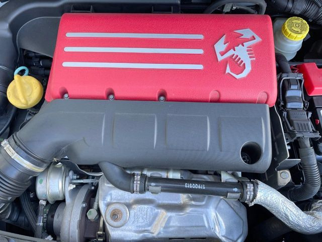 �����X�ł́A�e���[�J�[�̐�p�f�f�e�X�^�[�𓱓��B���Ǝ��i�����e�N�j�J���X�^�b�t���풓���Ă���܂��̂ŁA������̍ۂɂ����S���Ă����p���������܂��B