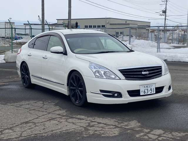 ティアナ2.5 250XL FOUR 4WD