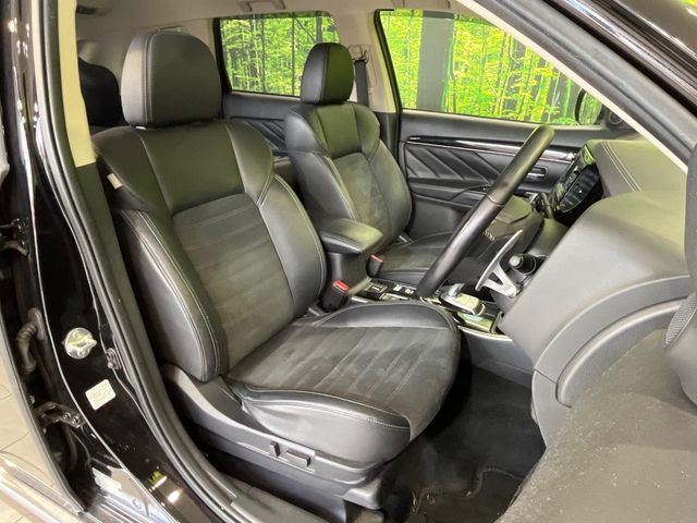 �y�n�[�t���U�[�V�[�g�z�������ƍ���S�n�𗼗������l�C�̃V�[�g���w�ʁE���ʂ̃t�@�u���b�N�f�ނ́A�ʋC���̗ǂ��⊊��ɂ����ɗD��Ă��܂��B�C���╞���ɍ��E���ꂸ���K�ɂ���肢�������܂��B