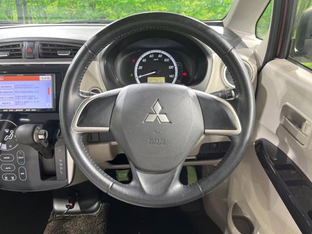 �y�����v�����X�e�A�����O�z�㎿�Ȋv���g�p���邱�ƂŁA��ɂ����������݂ƂĂ��^�]���₷���n���h���ł���