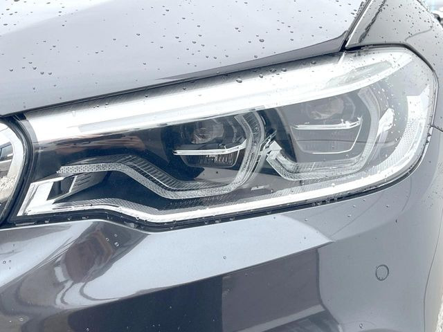 ��LED�w�b�h���C�g:��ԑ��s�����ǍD�Ȏ��E���m�ۂ����S���ĉ^�]�ł��鍂�P�xLED�w�b�h���C�g�𑕔�!�_�����x�������A����d�͂��}�����Ă��܂��B