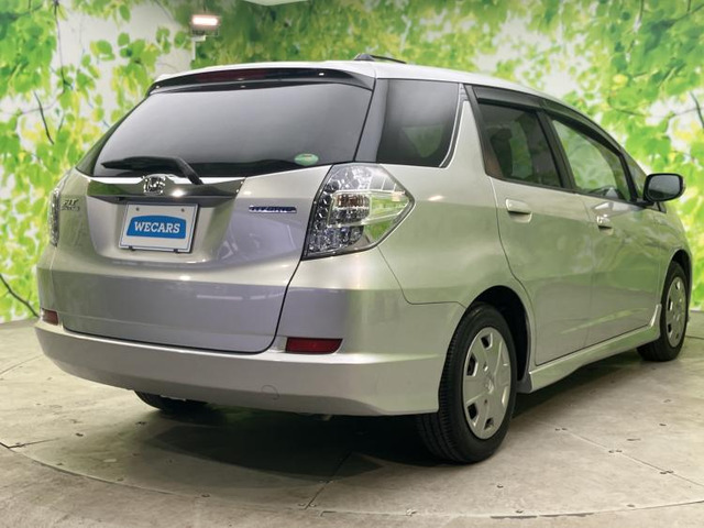 フィットシャトルハイブリッド1.3 ファインライン