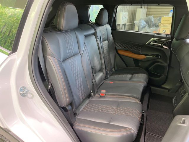 �L�X�Ƃ���2��ڃV�[�g�͋��Z���������A���S�n�����K!�F�B��Ƒ��Ƃ̂��o�����ɂ҂�����ł��B�x�r�[�V�[�g��`���C���h�V�[�g�g�p�������K�ɂ��߂�������������\���ȋ�Ԃ��m�ۂ��Ă��܂��B