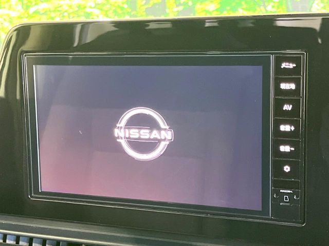 �y�����i�r�z�l�C�̏����i�r�𑕔����Ă���܂��B�i�r�̎g���₷���͂������A�I�[�f�B�I�@�\���[��!�L�����v�◷�s�͂������A�ʋ΂┃�����ȂǕ��i�̃h���C�u���y�����Ȃ�͂���