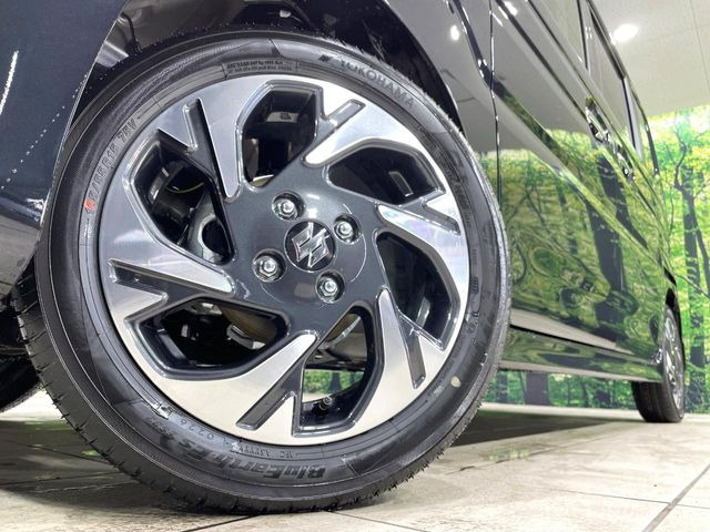 �y����15�C���`�A���~�z�C�[���z�O�ςɃ}�b�`���������A���~�z�C�[���𑕒����Ă���܂��B�e��ЊO�A���~�z�C�[����A�X�^�b�h���X�^�C�����戵�����Ă���܂��B���񂲑��k����������