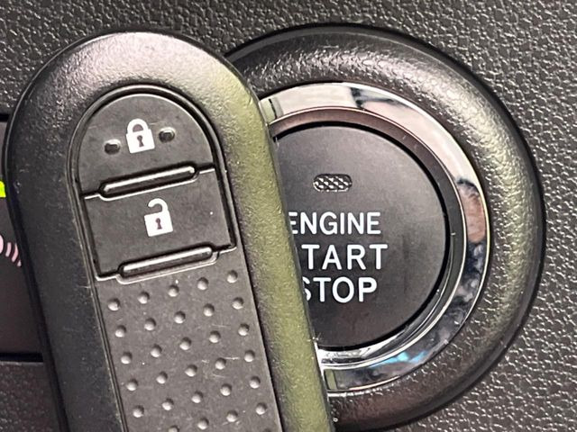 �y�L�[�t���[�V�X�e���z�J�o����|�P�b�g�ɓ��ꂽ�܂܂ł��h�A�̎{���E�������\�ȃX�}�[�g�L�[�𑕔��B�G���W���̃I���E�I�t�����J�M�����o���K�v����������Ƃ��Ă��֗��ł���