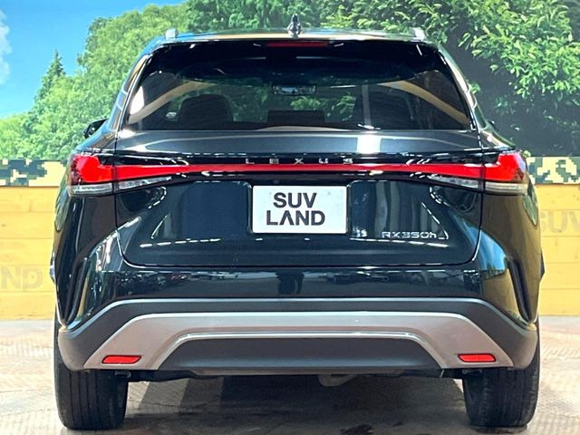 安心の最長10年・走行無制限保証(有償)をご用意。保証内容も充実はもちろん、無料点検&オイル交換や、年中無休の全国・24時間ロードサービスも付帯されておりますのでご安心下さい。