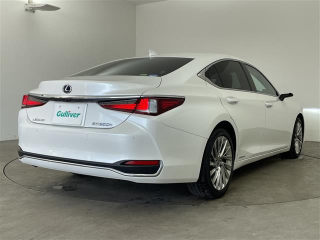 ES300h バージョンL