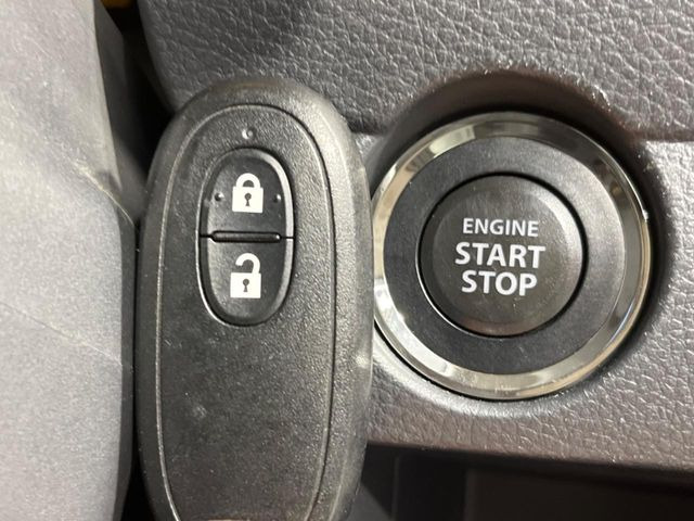 �y�L�[���X�X�^�[�g�V�X�e���z�J�o����|�P�b�g�ɓ��ꂽ�܂܂ł��h�A�̎{���E�������\�ȃX�}�[�g�L�[�𑕔��B�G���W���̃I���E�I�t�����J�M�����o���K�v����������Ƃ��Ă��֗��ł���