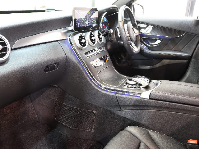 CクラスC200 アバンギャルド AMGライン