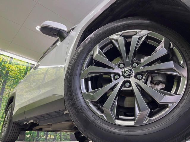 �O�ςɃ}�b�`���������A���~�z�C�[���𑕒����Ă���܂��B�e��ЊO�A���~�z�C�[����A�X�^�b�h���X�^�C�����戵�����Ă���܂��B���񂲑��k����������