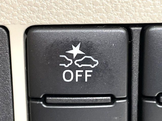 �y�X�}�[�g�A�V�X�g�z���s���ɑO���̎ԗ�����F�����A�Փ˂������Ȏ��͌x��ƃu���[�L�ŏՓˉ���Ɣ�Q�y�����A�V�X�g�B�����S�Ƀh���C�u�����y���݂��������܂��B