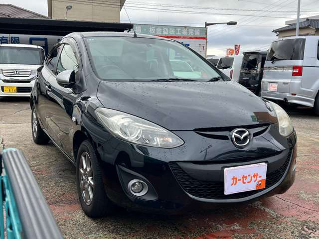 デミオ1.3 13 スカイアクティブ シューティングスター マゼンタ