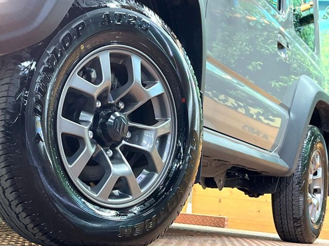 �y����15�C���`�A���~�z�C�[���z�O�ςɃ}�b�`���������A���~�z�C�[���𑕒����Ă���܂��B�e��ЊO�A���~�z�C�[����A�X�^�b�h���X�^�C�����戵�����Ă���܂��B���񂲑��k����������