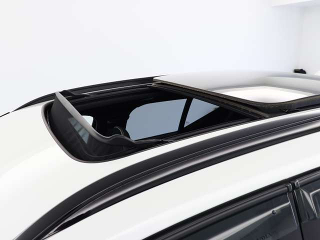 XC40アルティメット B4 AWD ダークエディション 4WD