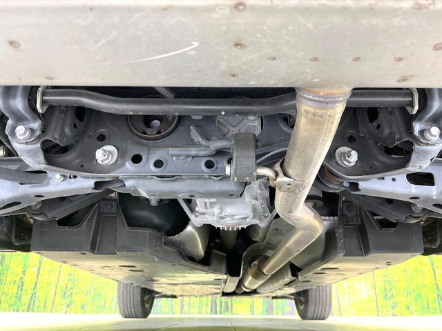 下回りがきれいなうちに、防錆加工の施工がオススメ。降雪地域はもちろん、沿岸部にお住いの方や、趣味でマリン・ウィンタースポーツをされる方にご好評いただいております。