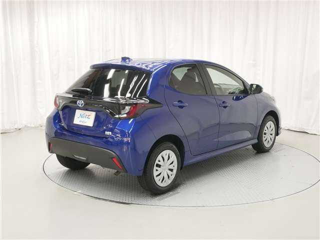 ヤリス1.5 ハイブリッド G E-Four 4WD