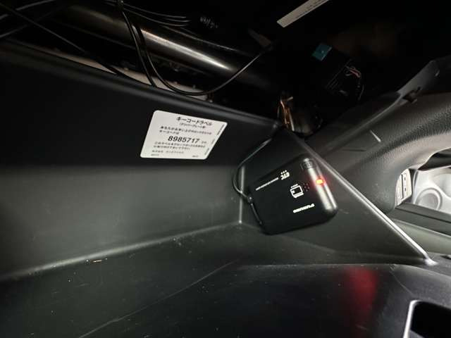 �ׂ��������̎ʐ^�Ȃǂ𑗕t���鎖���\�ł��̂ł��₢���킹������!