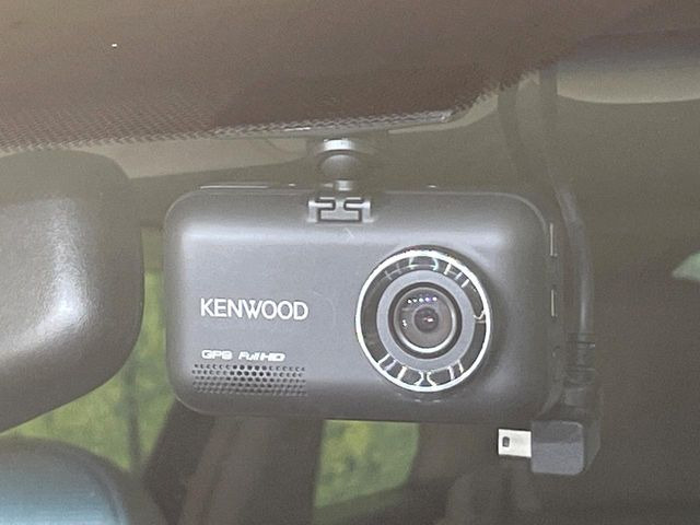 �y�h���C�u���R�[�_�[�z���S�E���S�ȃJ�[���C�t�ɕK�{�̃h���C�u���R�[�_�[�𑕔�!���s���͂������A������^�]�⎖�̂ɑ��������ۂ̏󋵂��f���ŋL�^���A����̃��X�N�ɔ����܂��B