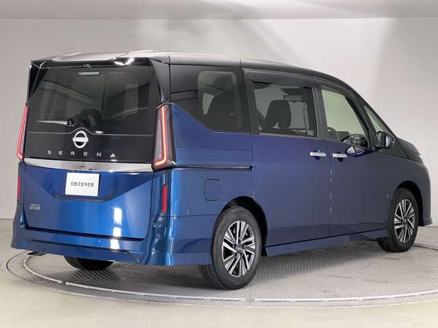 セレナ2.0 ハイウェイスターV