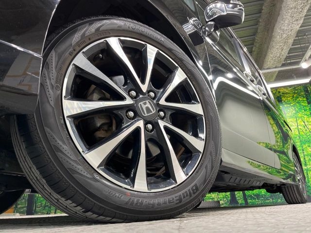 �y����17�C���`�A���~�z�C�[���z�O�ςɃ}�b�`���������A���~�z�C�[���𑕒����Ă���܂��B�e��ЊO�A���~�z�C�[����A�X�^�b�h���X�^�C�����戵�����Ă���܂��B���񂲑��k����������