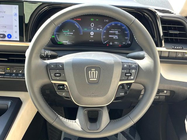 �y�����v�����X�e�A�����O�z�㎿�Ȋv���g�p���邱�ƂŁA��ɂ����������݂ƂĂ��^�]���₷���n���h���ł���