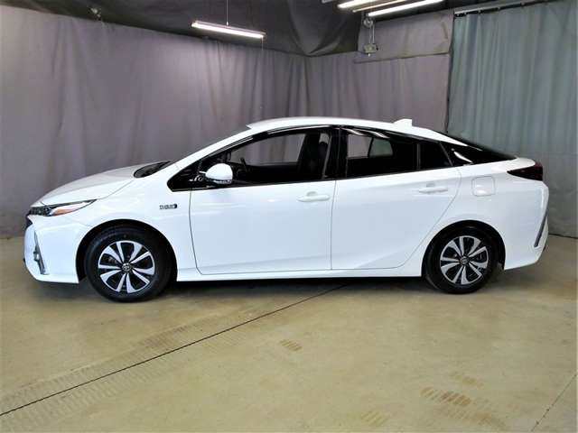 プリウスPHV1.8 A