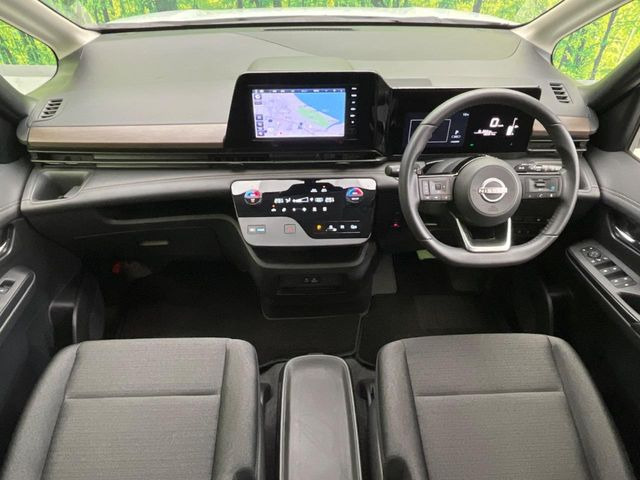 セレナ1.4 e-POWER ハイウェイスターV