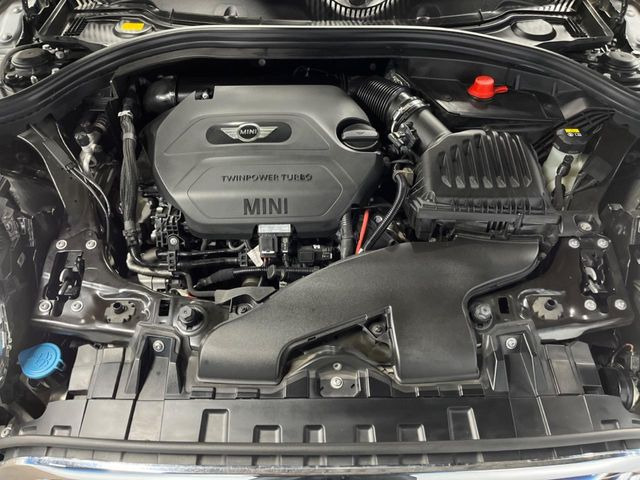 �����X�ł́A�e���[�J�[�̐�p�f�f�e�X�^�[�𓱓��B���Ǝ��i�����e�N�j�J���X�^�b�t���풓���Ă���܂��̂ŁA������̍ۂɂ����S���Ă����p���������܂��B