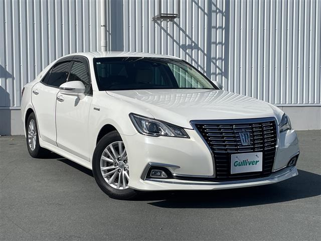 クラウンハイブリッド 2.5 ロイヤルサルーン