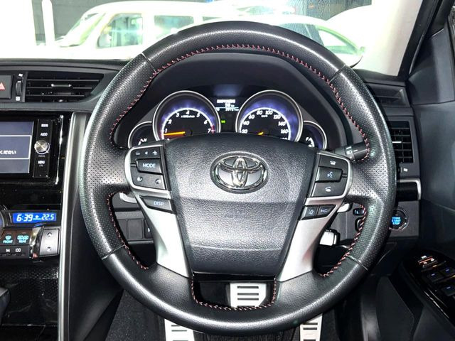 �y�����v�����X�e�A�����O�z�㎿�Ȋv���g�p���邱�ƂŁA��ɂ����������݂ƂĂ��^�]���₷���n���h���ł���